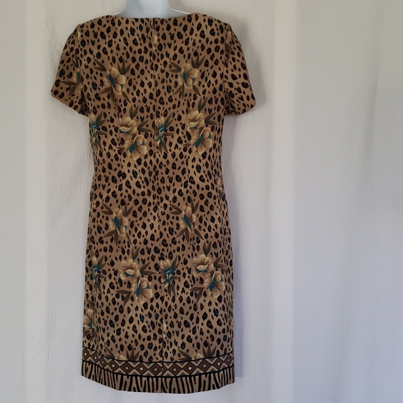 Dress - Picture 7 of 12